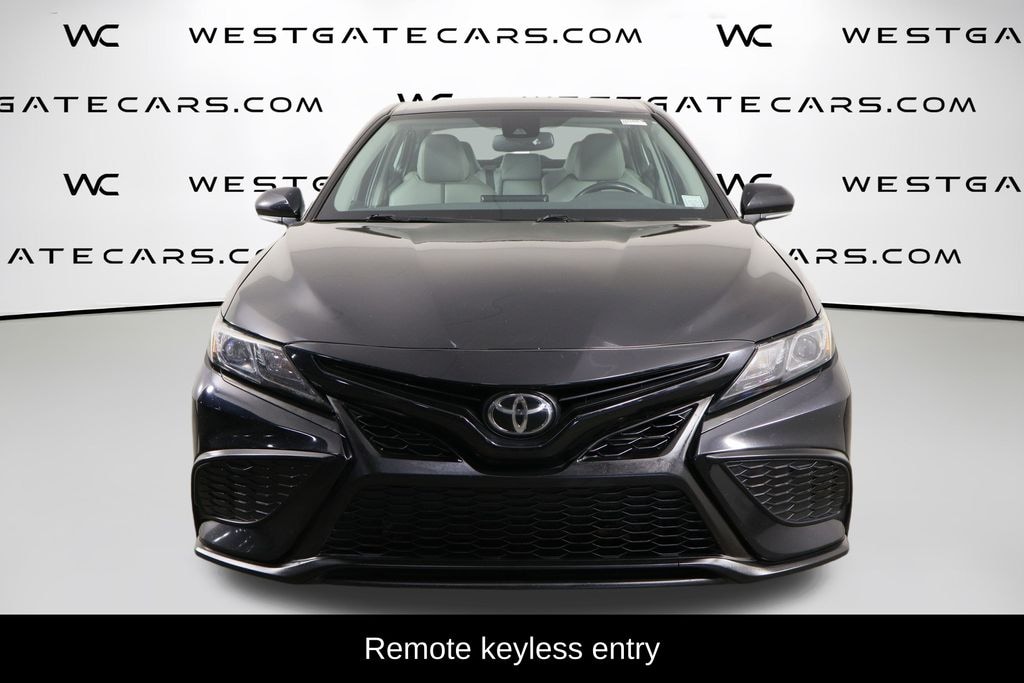 Used 2021 Toyota Camry SE Sedan