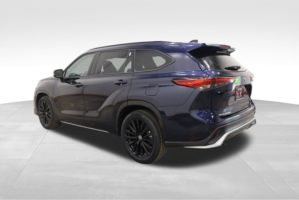 2023 Toyota Highlander XSE photo 3