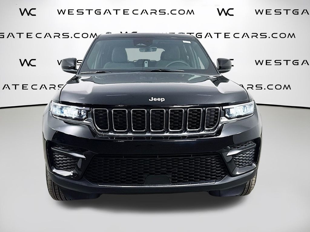 New 2025 Jeep Grand Cherokee LAREDO X 4X4 Sport Utility