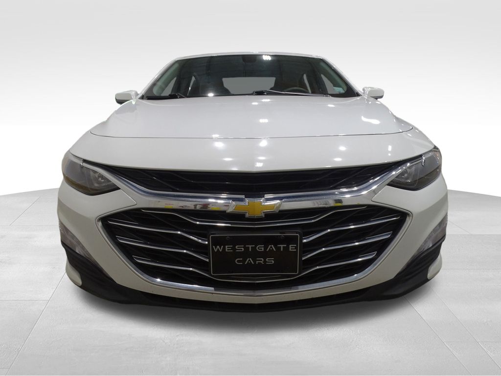 2022 Chevrolet Malibu 1LT photo 2