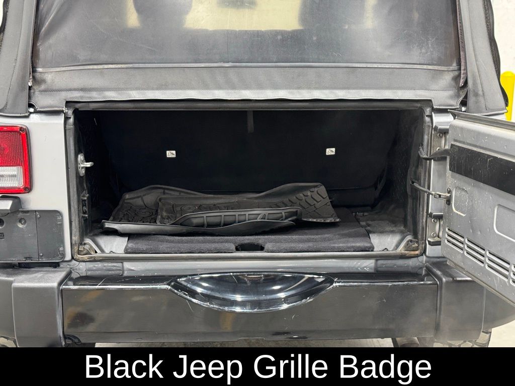 2018 Jeep Wrangler JK Willys Wheeler - Photo 11