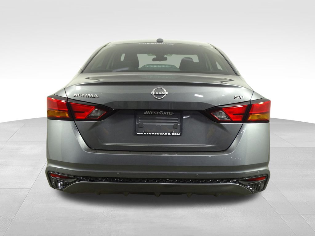 2024 Nissan Altima 2.5 SV photo 3
