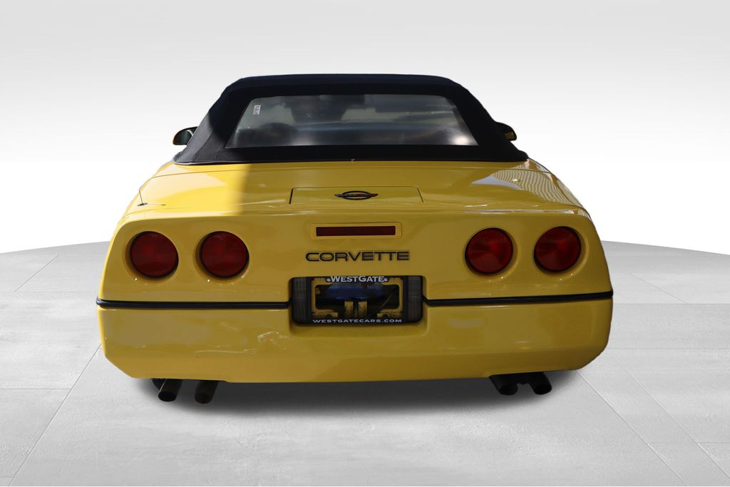 1987 Chevrolet Corvette Base Convertible photo 4