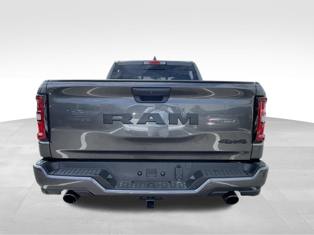 2025 Ram 1500 Tradesman photo 2