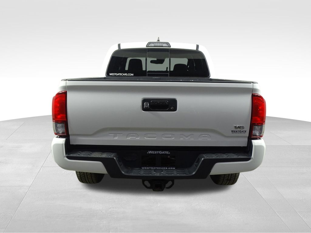 2019 Toyota Tacoma SR5 Double Cab photo 4