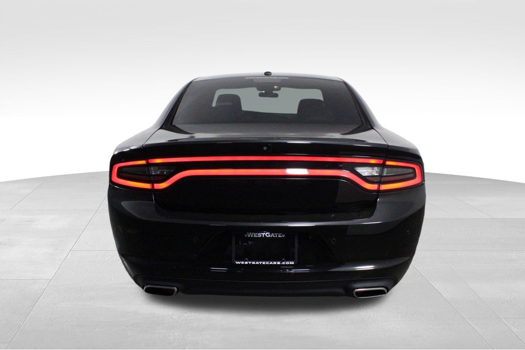 2022 Dodge Charger SXT photo 2