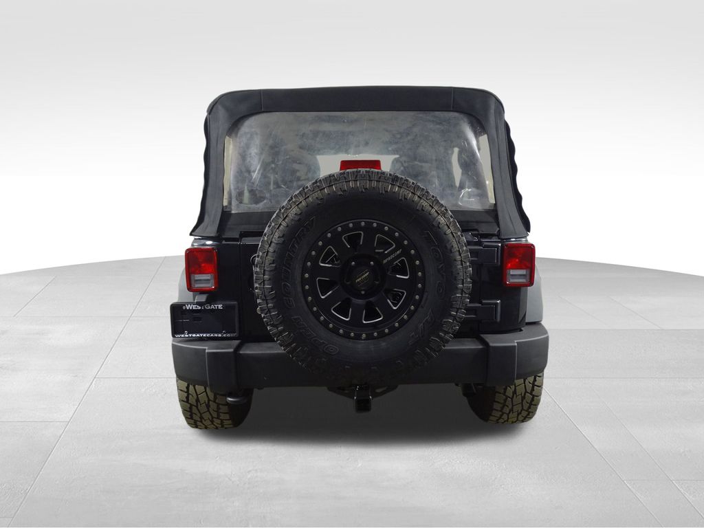 2016 Jeep Wrangler Unlimited Sport photo 4