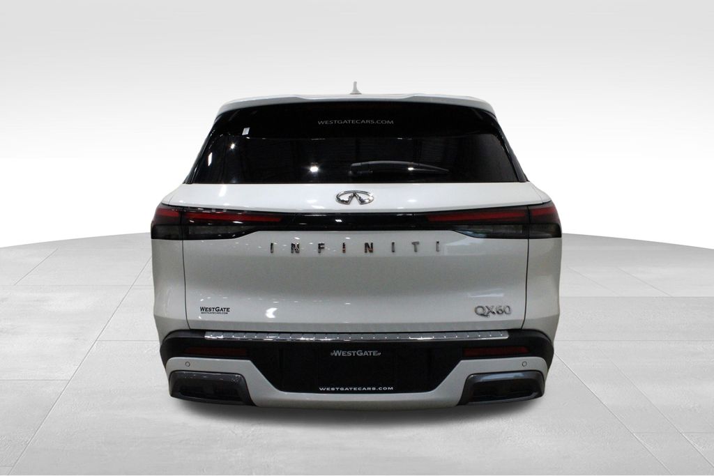 2022 Infiniti QX60 Luxe photo 4