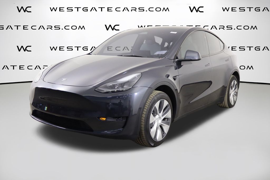 2024 Tesla Model Y Long Range Rear Wheel Drive's photo