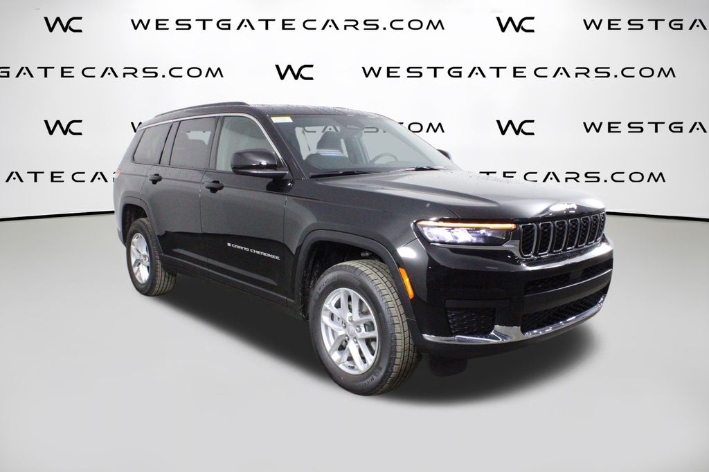 2025 Jeep Grand Cherokee L Laredo's photo