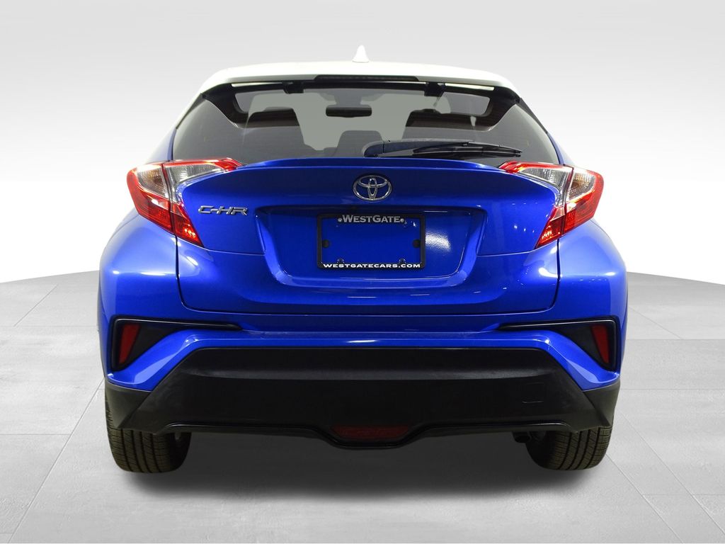 2018 Toyota C-HR XLE Premium photo 4