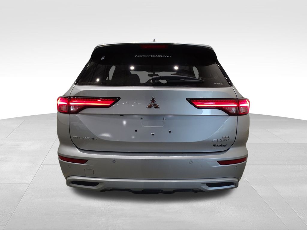 2023 Mitsubishi Outlander SEL photo 4