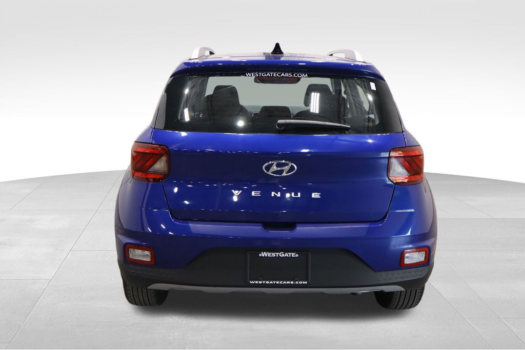 2022 Hyundai Venue SEL Limited photo 4