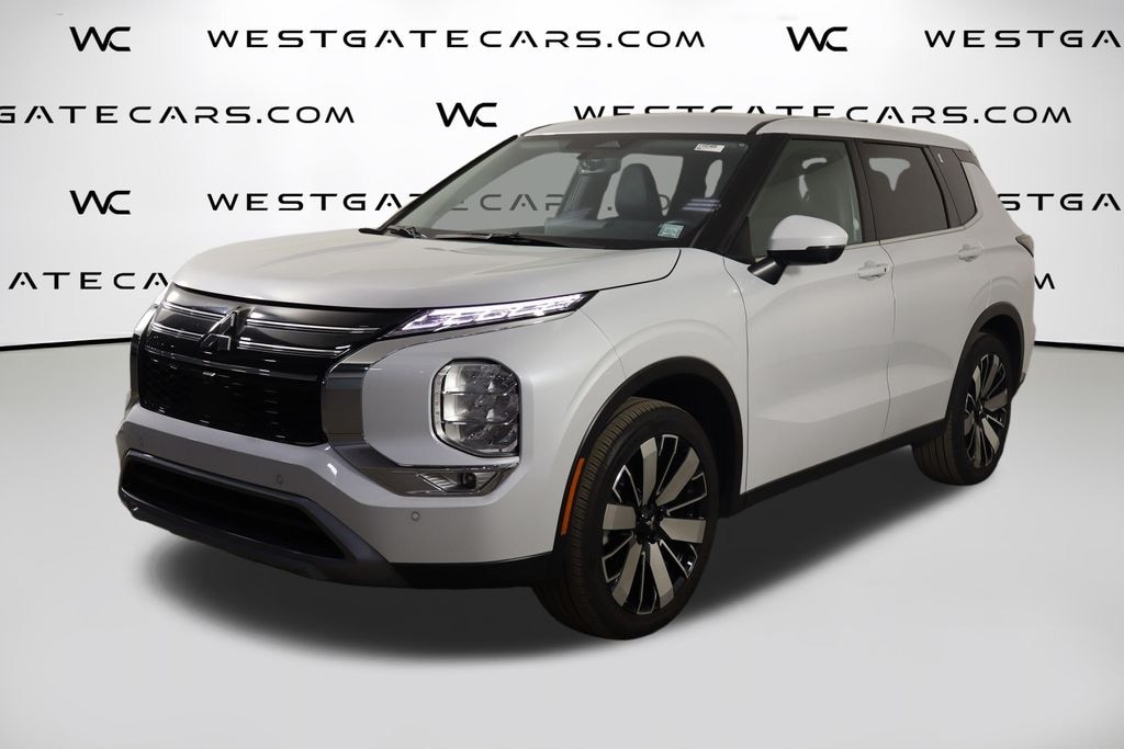 Used 2025 Mitsubishi Outlander SE SUV