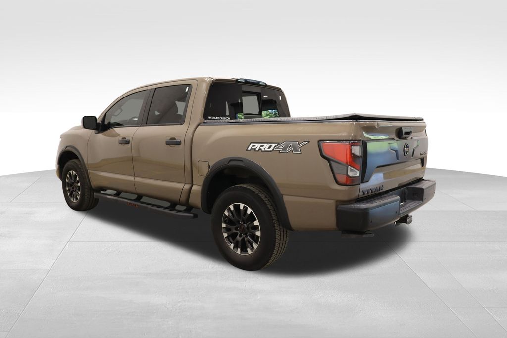 2021 Nissan Titan PRO-4X photo 3