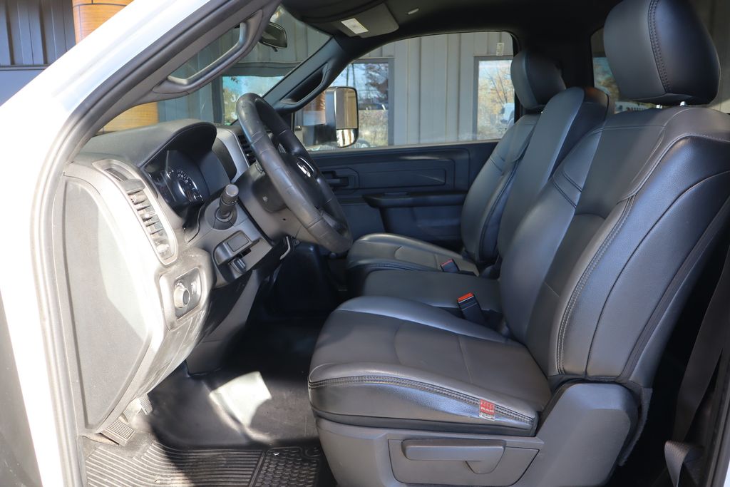 2022 RAM Ram 3500 Chassis Cab Tradesman - Photo 8