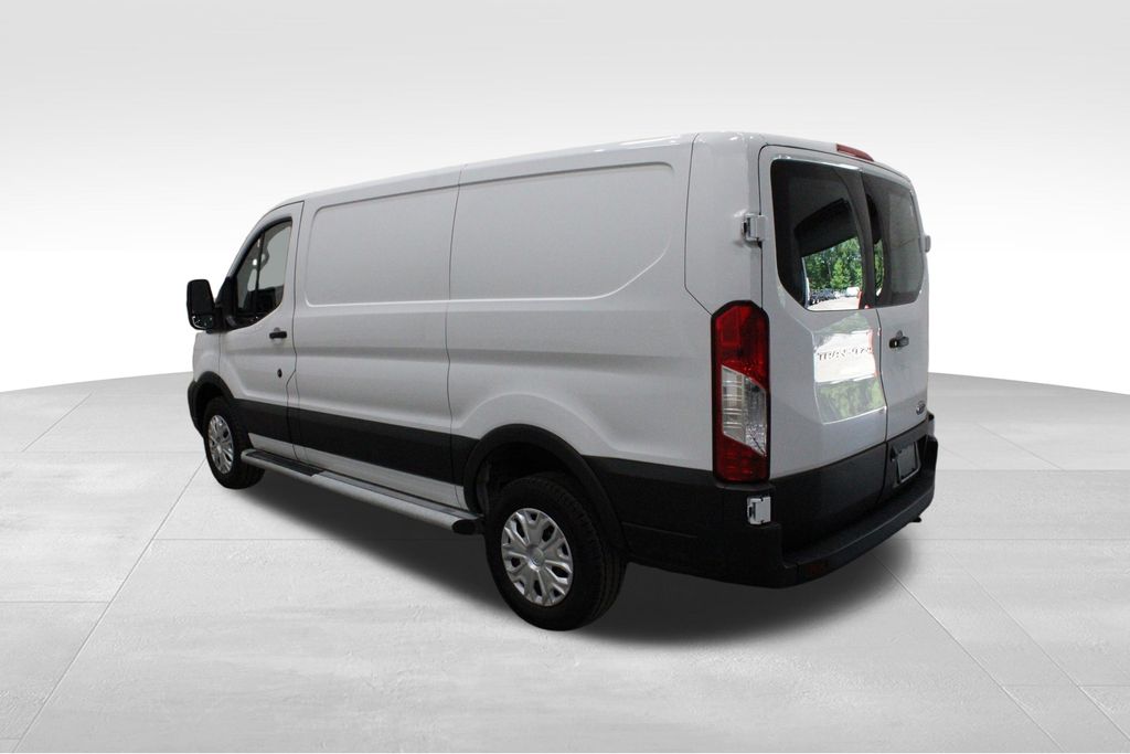 2024 Ford Transit photo 3