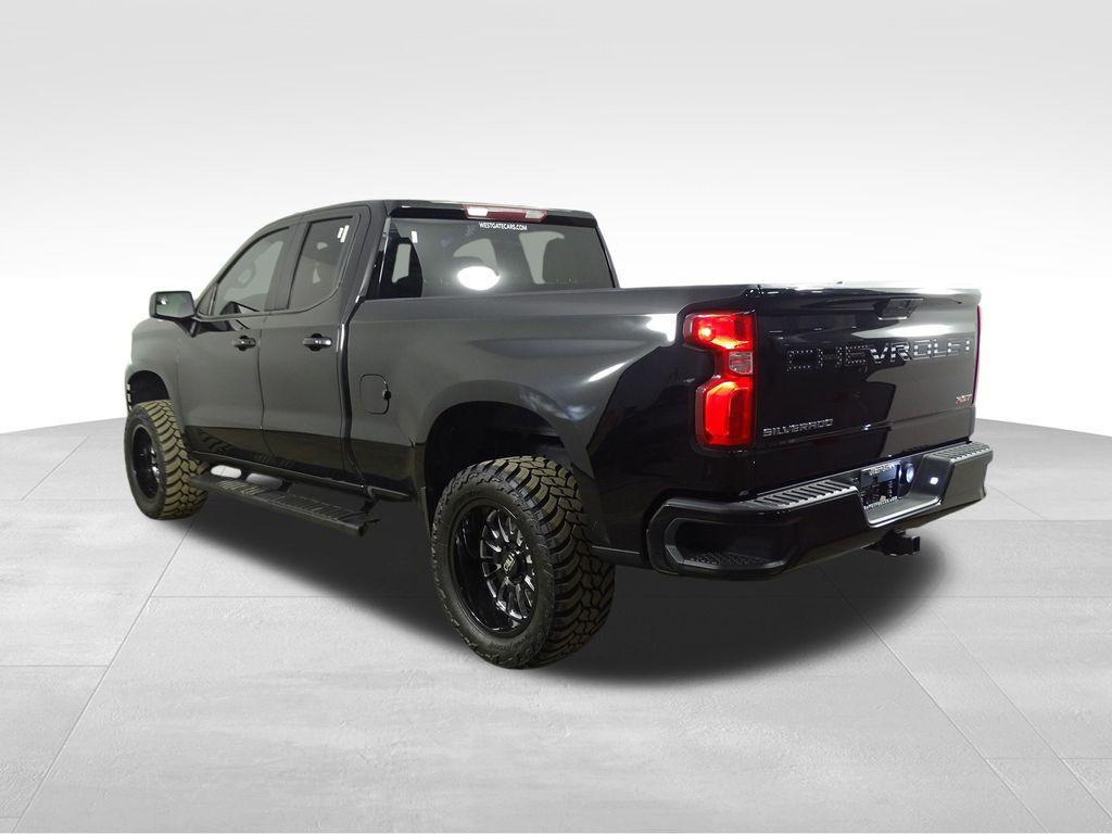 2019 Chevrolet Silverado 1500 RST photo 3