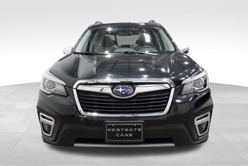 2019 Subaru Forester Touring photo 2