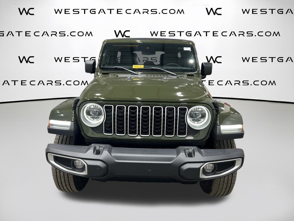 2024 Jeep Wrangler Sahara photo 2