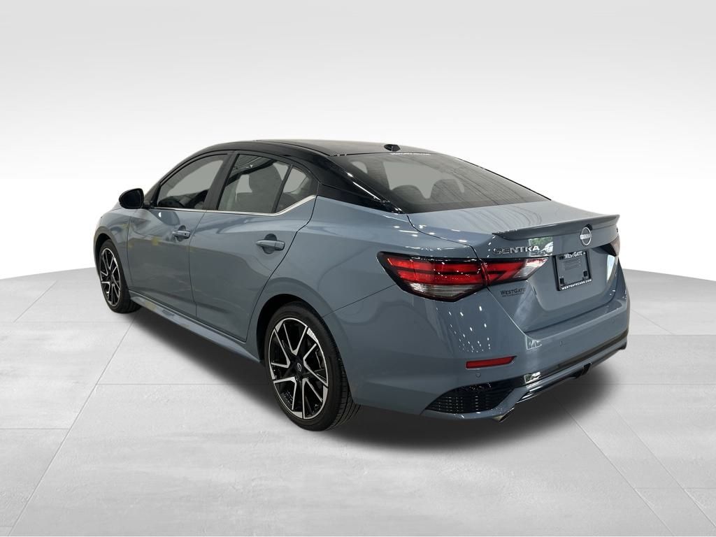 2024 Nissan Sentra SR photo 3