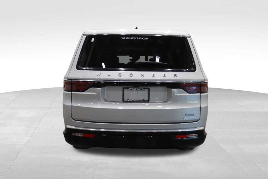 2024 Jeep Wagoneer L Series II photo 4