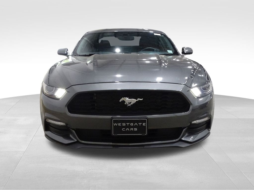 2017 Ford Mustang V6 photo 2