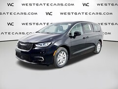 2026 Chrysler Pacifica SELECT Passenger Van