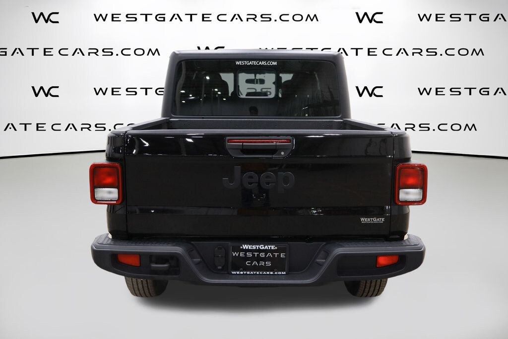 New 2026 Jeep Gladiator SPORT 4X4 Pickup