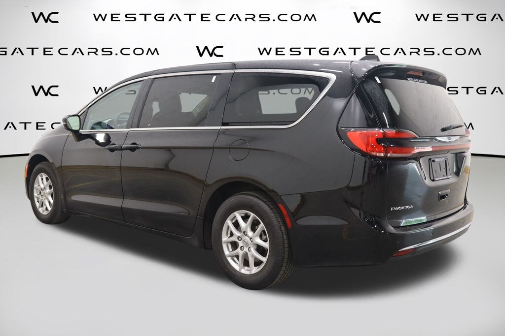 Used 2024 Chrysler Pacifica Touring L Van Passenger Van