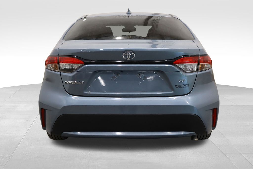 2022 Toyota Corolla LE photo 4