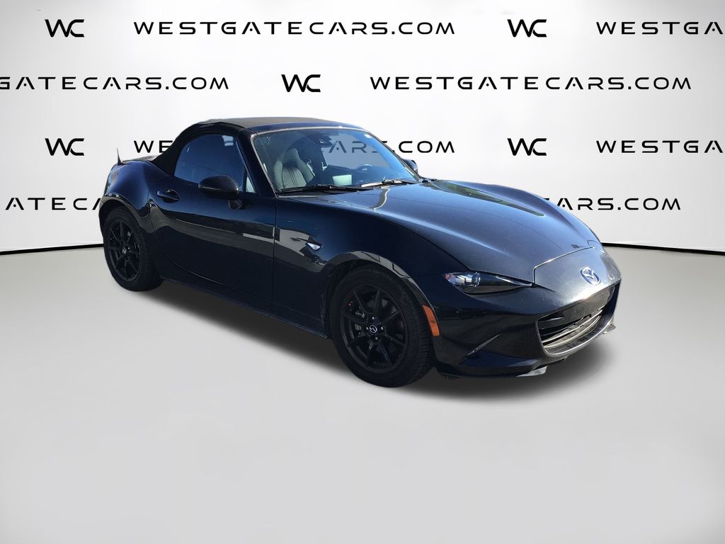 2020 Mazda MX-5 Miata Sport's photo