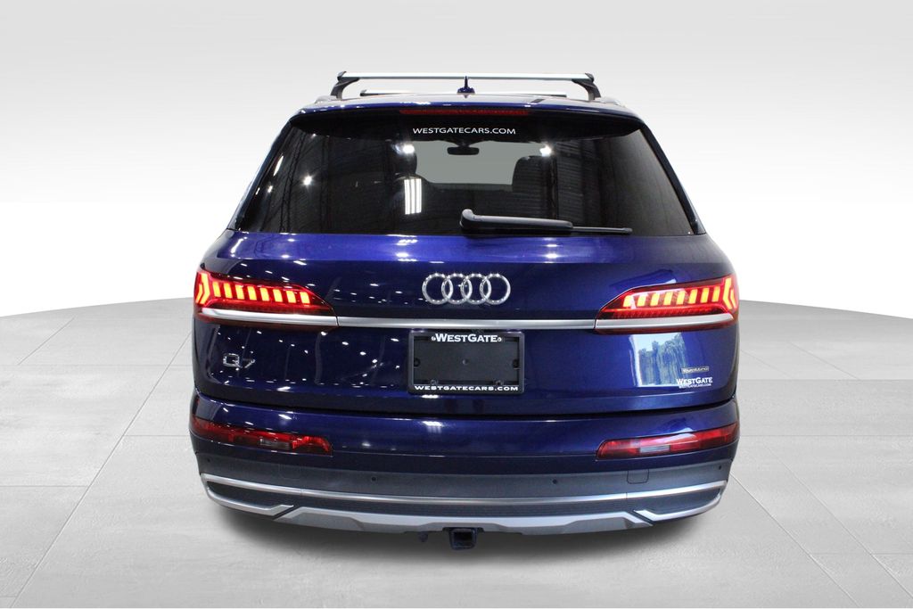 2021 Audi Q7 55 Prestige photo 4