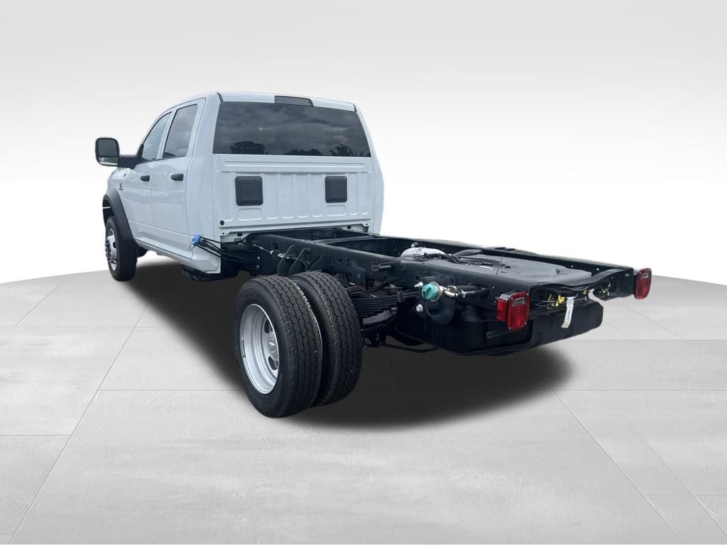 New 2024 Ram 5500 Chassis Cab 5500 TRADESMAN CHASSIS CREW CAB 4X4 60' CA Pickup