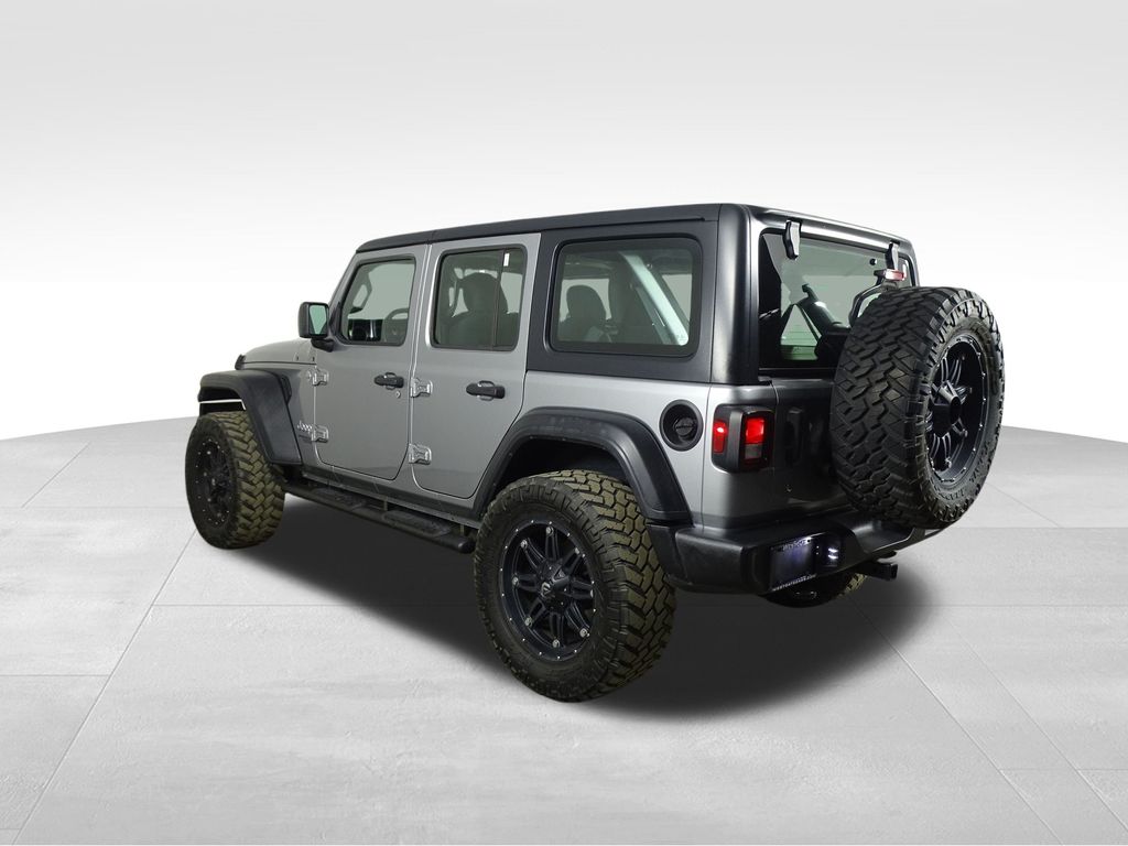 2018 Jeep Wrangler Unlimited Sport photo 3