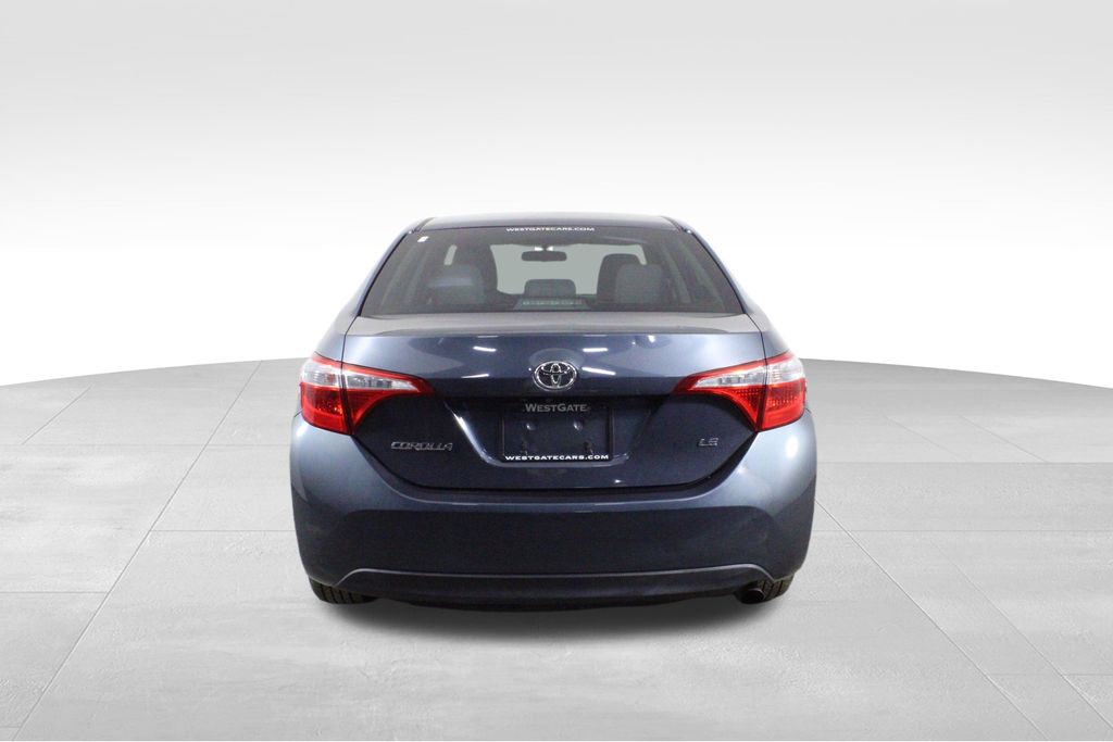 2015 Toyota Corolla LE Plus photo 3