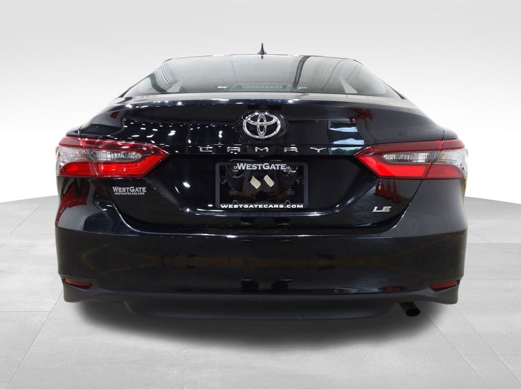 2023 Toyota Camry LE photo 4