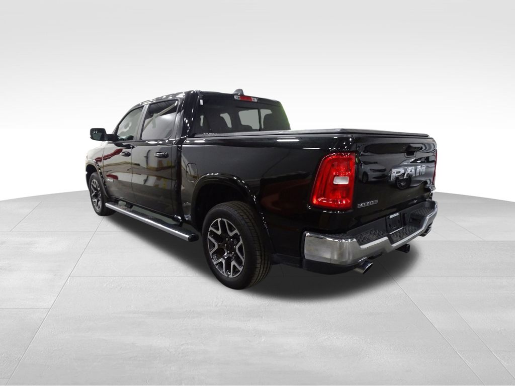 2025 Ram 1500 Laramie photo 3