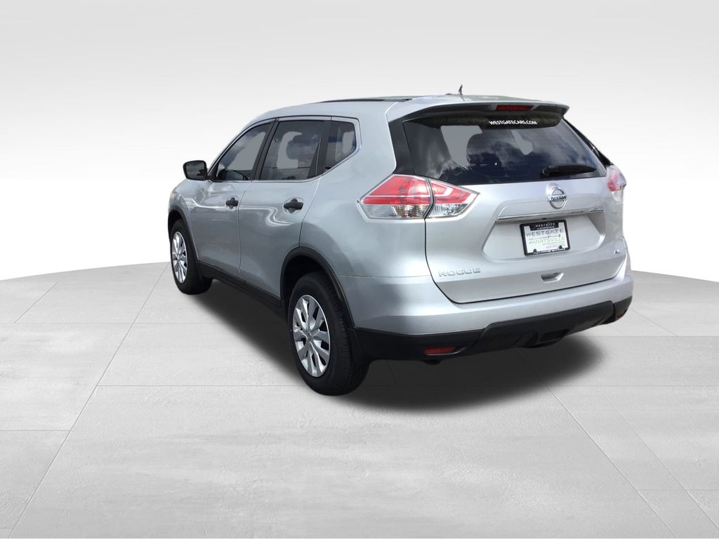 2016 Nissan Rogue S photo 3