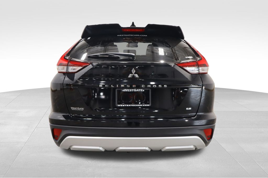 2023 Mitsubishi Eclipse Cross SE photo 4