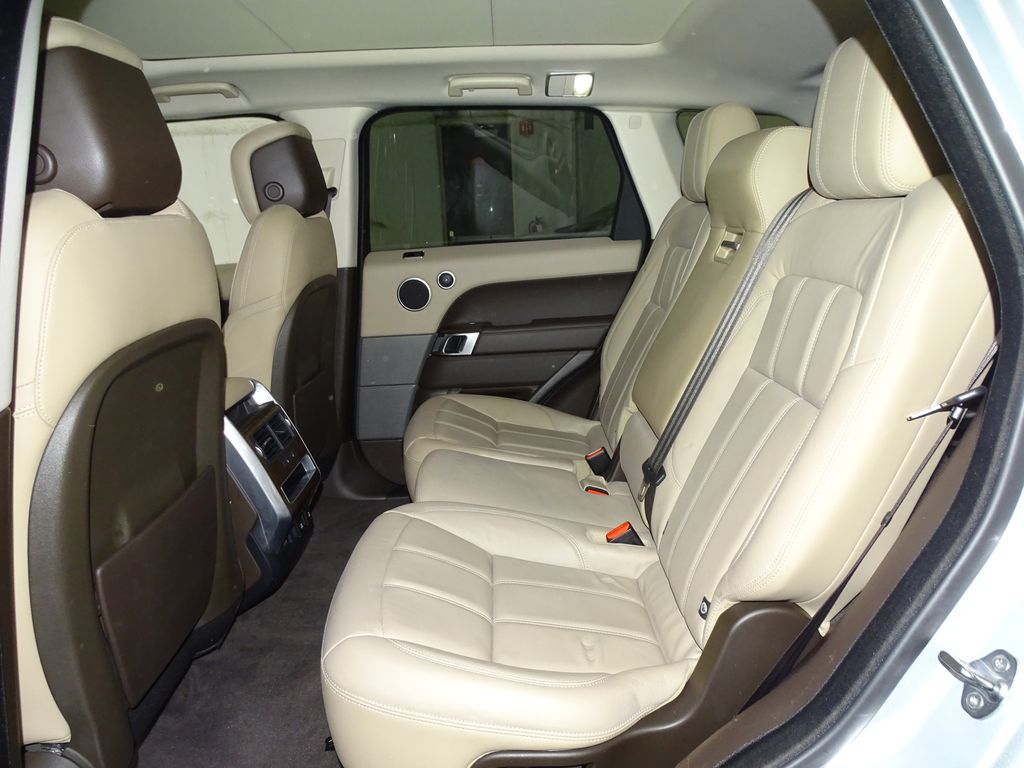 2018 Land Rover Range Rover Sport SE - Photo 14