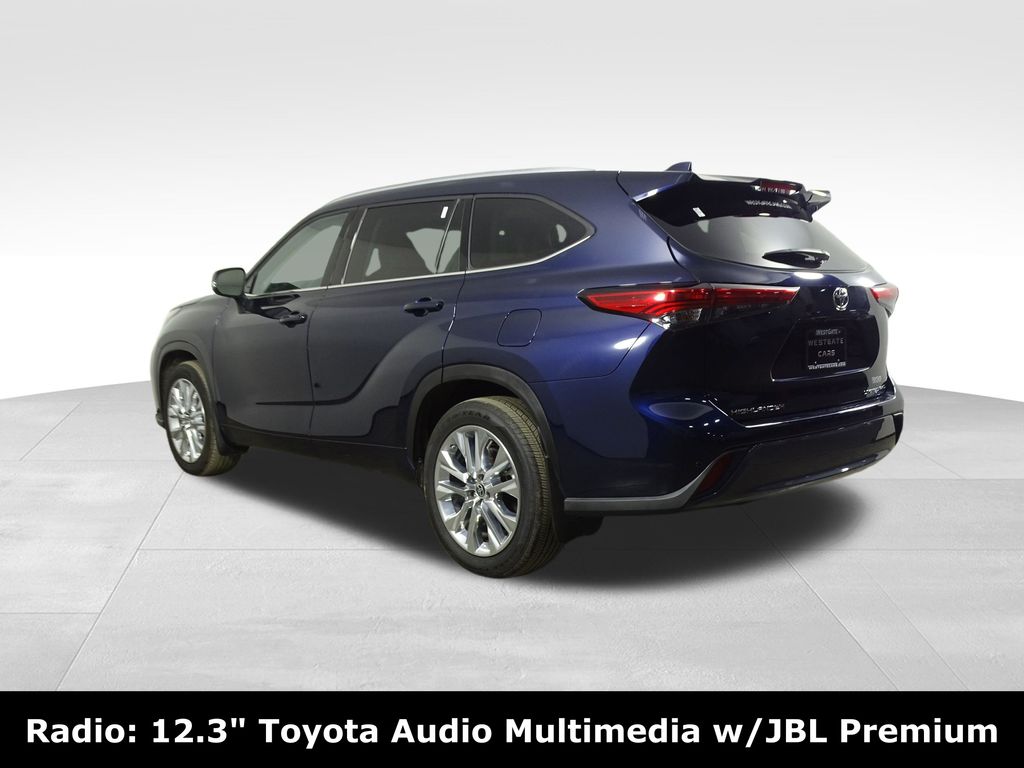 2023 Toyota Highlander Limited photo 2