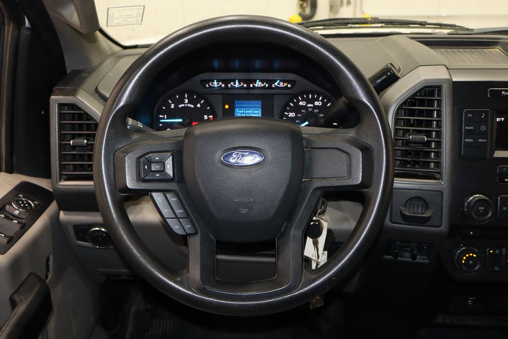 2018 Ford F-550 - Photo 19