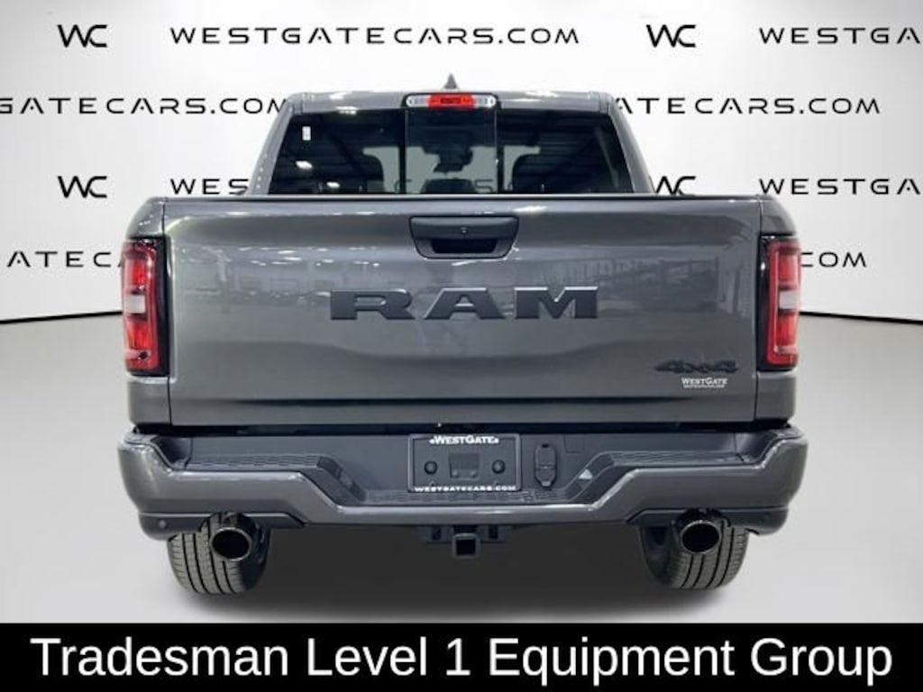 New 2026 Ram 1500 EXPRESS CREW CAB 4X4 5'7 BOX Pickup