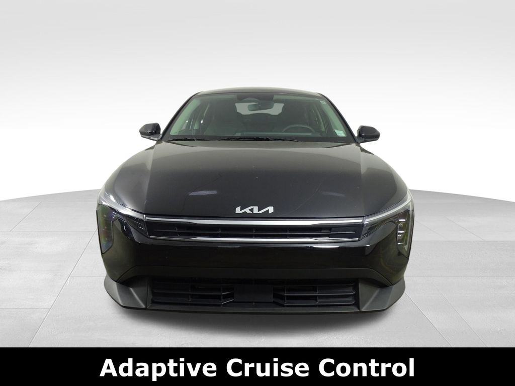 2025 Kia K4 LX photo 2