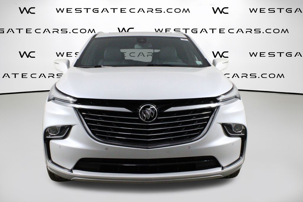 2022 Buick Enclave Essence photo 2