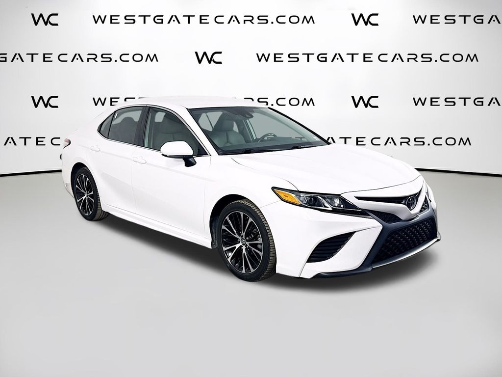 2019 Toyota Camry SE