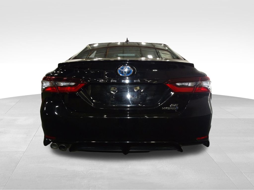 2021 Toyota Camry Hybrid SE photo 4