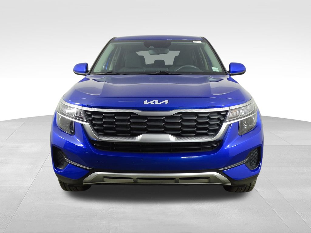 2022 Kia Seltos LX photo 2
