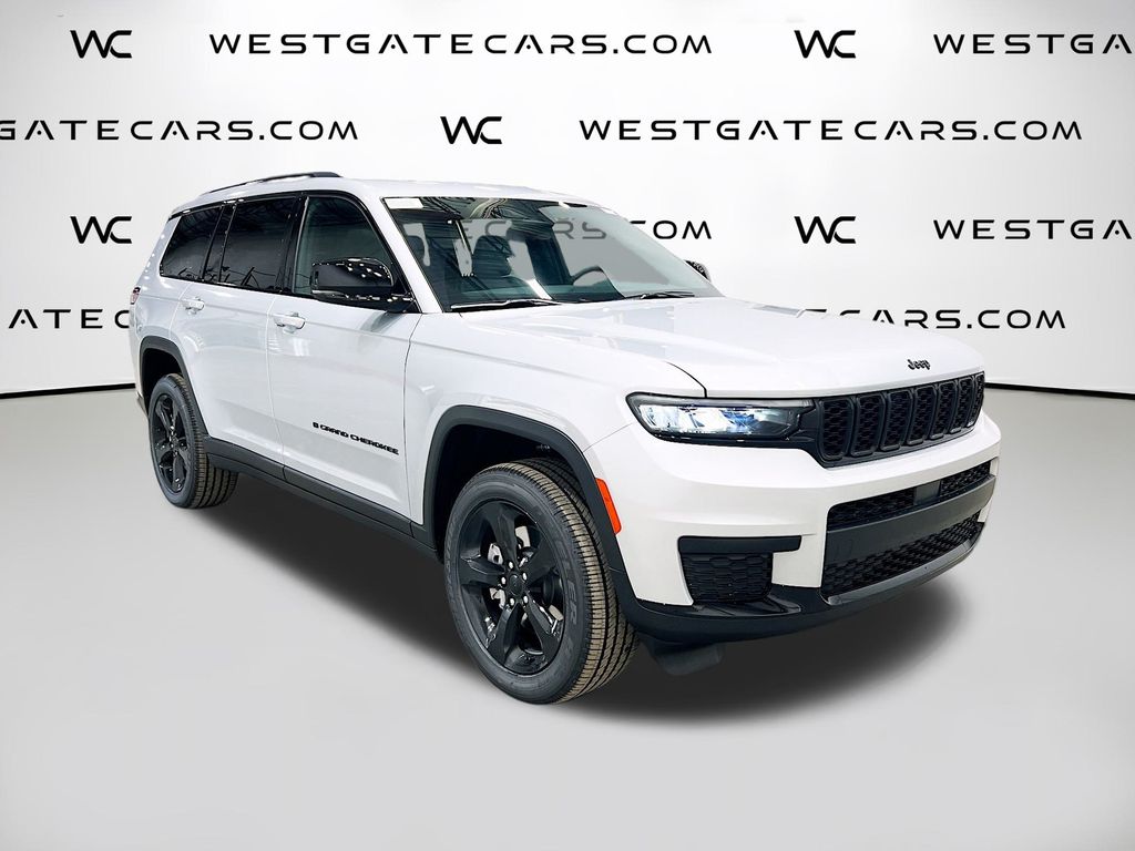 2025 Jeep Grand Cherokee L Altitude's photo